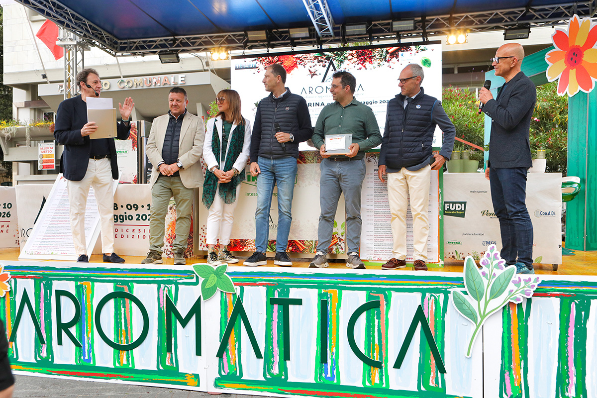 Aromatica Dianese 2026: premio a Nicola Ferrarese di Tèra de Prie per l’eccellenza del territorio ligure